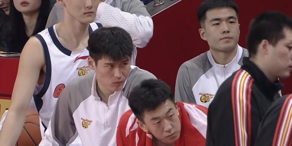 九游娱乐登录入口-不打了！CBA强力锋线第一阶段报销，这可是广东队最大苦主！